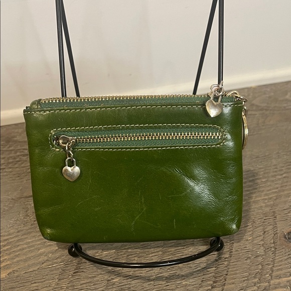 Accessories - Green Leather Coin Purse Zip Key Ring Silver Heart Zippers